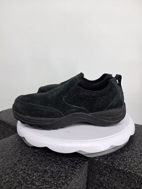 L.L. Bean Women’s 7 Black Suede Comfort Mocs Slip On Hiking Shoes